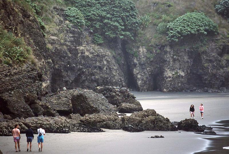 WT 0200 011-06 New Zealand.jpg